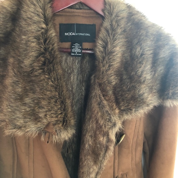 Coat - Picture 2 of 4